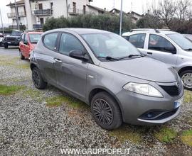 Lancia Ypsilon 0.9 TwinAir 85 CV 5 porte Meta...
