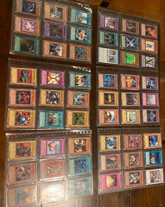 230 carte Yu-Gi-Oh