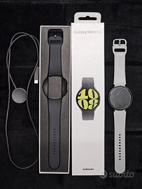 Smartwatch Samsung Galaxy Watch6 LTE da 44 mm.