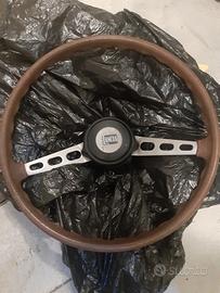 Volante in legno Lancia 