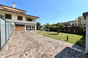 PORZIONE DI BIFAMILIARE A PONTE SAN NICOLÒ