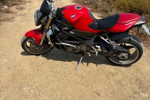 Moto mv Augusta Brutale