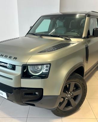 Land Rover Defender 110 3.0D I6 200 CV AWD Auto SE