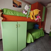 Cameretta con letto a castello