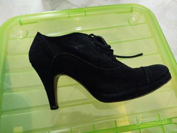 scarpe vintage scamosciate con tacco