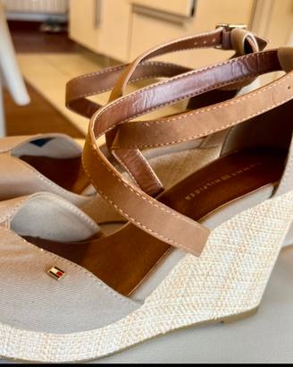 Scarpe con zeppa color beige Tommy Hilfiger