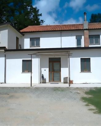 Villa Indipendente con Ampio Terreno