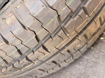 205/65/16c 2 gomme