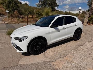 Alfa Romeo Stelvio 2.2 mjt 160 CV Tetto apribile A