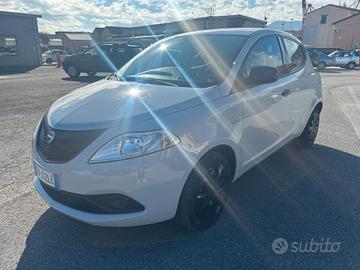 Lancia Ypsilon 1.2 69 CV 5 porte S&S Elefantino Bl