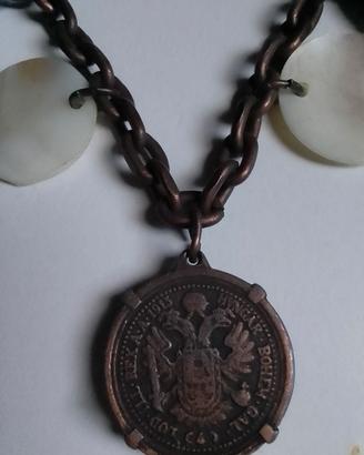 Ciondolo Antico con pietre e monete rare 