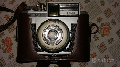 Macchina fotografica d'epoca