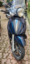 Piaggio Beverly 400 - 2011
