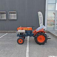Trattore KUBOTA B7000 DA AGRIRAGAZZI
