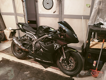 Triumph Daytona Street Triple 765 special