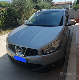 Nissan quasquai +2