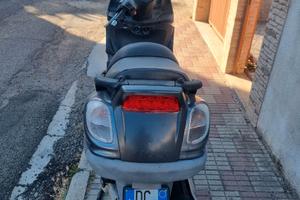X9 250 e BURGMAN 400