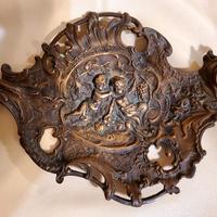 Piatto decorativo in bronzo antico