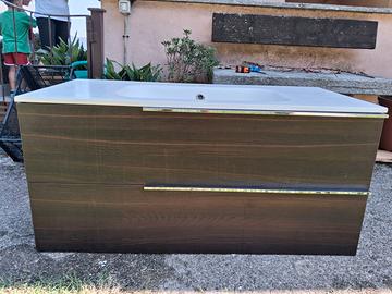 Mobile bagno sospeso
