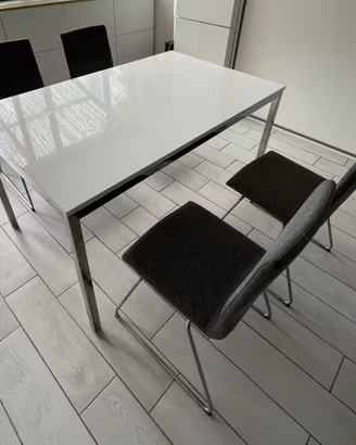 Tavolo IKEA TORSBY + 4 Sedie LILLÅNÄS
