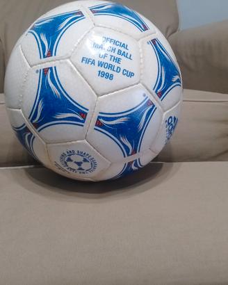 pallone Adidas 