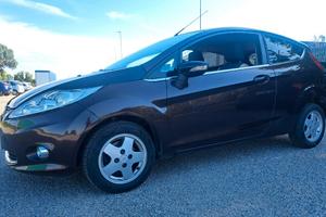 Ford Fiesta 1.4 3 porte Bz.- GPL Titanium