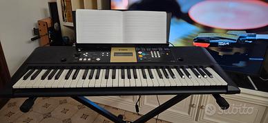 Tastiera Yamaha YPT-220