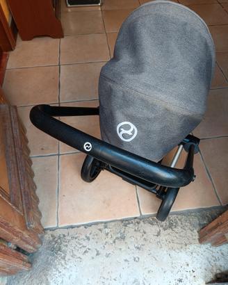 passeggino giocattolo cubex 