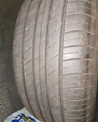 4 PNEUMATICI ESTIVI  GOODYEAR  FORD PUMA € 100