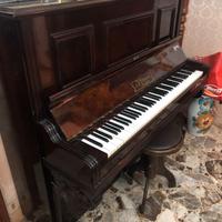 PIANOFORTE VERTICALE ANNI 70