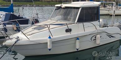 Saver 22 Cabin Fisher