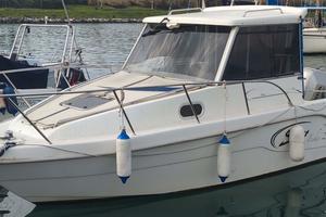 Saver 22 Cabin Fisher