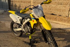 Suzuki RM-Z 250 4t