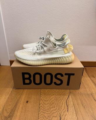 Yeezy Boost 350 V2 Light US 12 EU 46 2/3 nuove