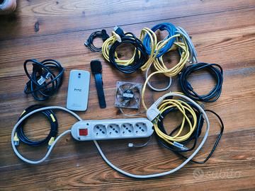 Telefono, orologio e matariale elettrico