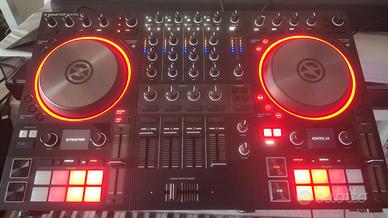 Native Instruments Traktor Kontrol S4 MKIII