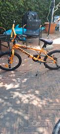Bicicletta Atala per bambino, tipo bmx