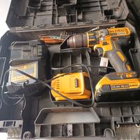 avvitatore dewalt 