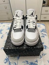 Jordan 4 retro nero militare EU 39