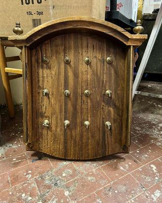 Portachiavi ad edicola da parete