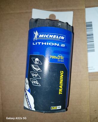 Copertoncino michelin lithion 2 