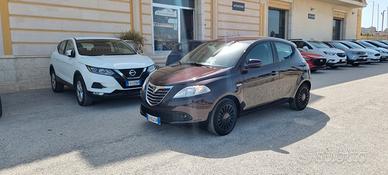 Lancia Ypsilon 1.2 Elefantino Rosa