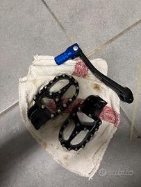 Pedane e leva cambio