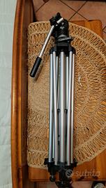 Treppiede Manfrotto #28 completo di testa fluida #