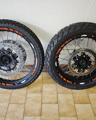 cerchi KTM 890