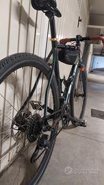 bici  gravel touring