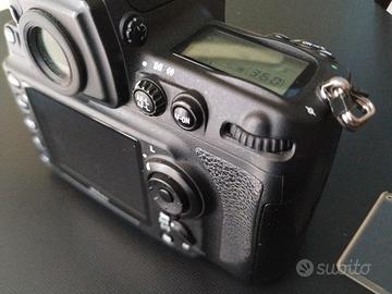 d700 con pochissimi scatti