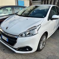 Peugeot 208 PureTech 68 5 porte Active - Autonavig