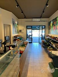 Negozio a Colli al Metauro