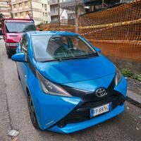 toyota aygo 1.0 x play 5 porte